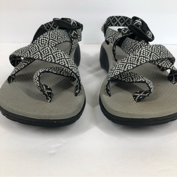 Chaco Classic Sandals Black White Diamond Aztec Print Women’s 6 - Picture 3 of 11